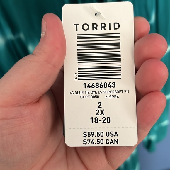 Torrid Super Soft Blue Tie Dye Sweater - NWT size 2X - Picture 4 of 4